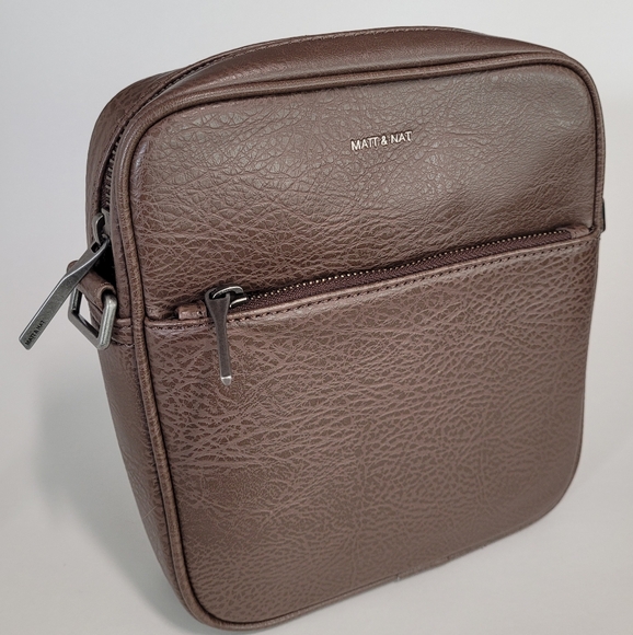 Matt & Nat Vegan Coen Mini Unisex Crossbody Bag in Chestnut Brown - Picture 2 of 11